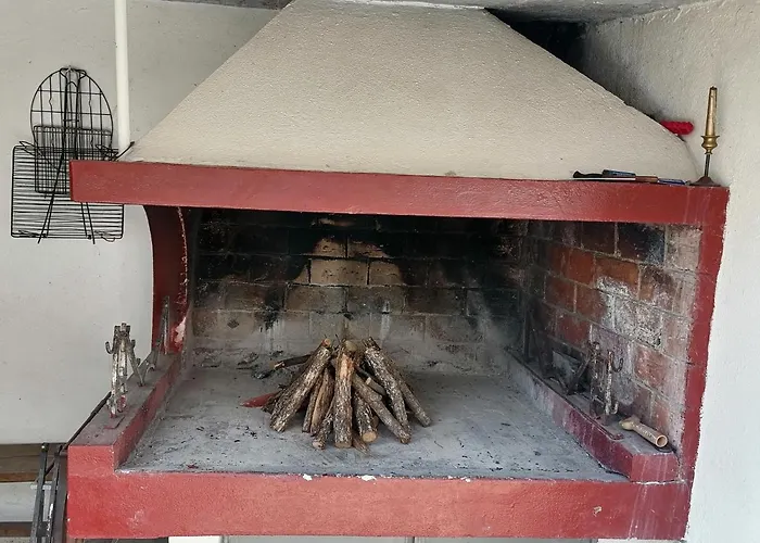 Apartament Jimmis Old House *