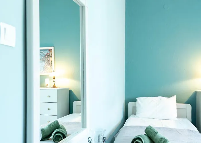 Apartament Jimmis Old House *